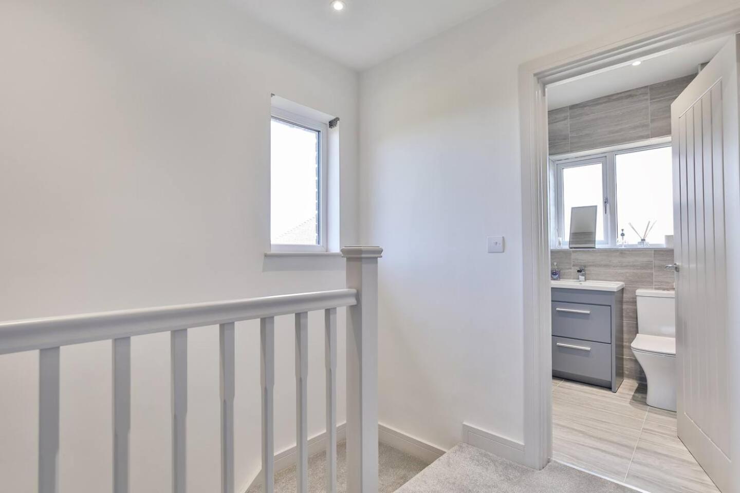 Modern, Cosy Whole House Wifi Close To Attractions Sheffield Exterior photo