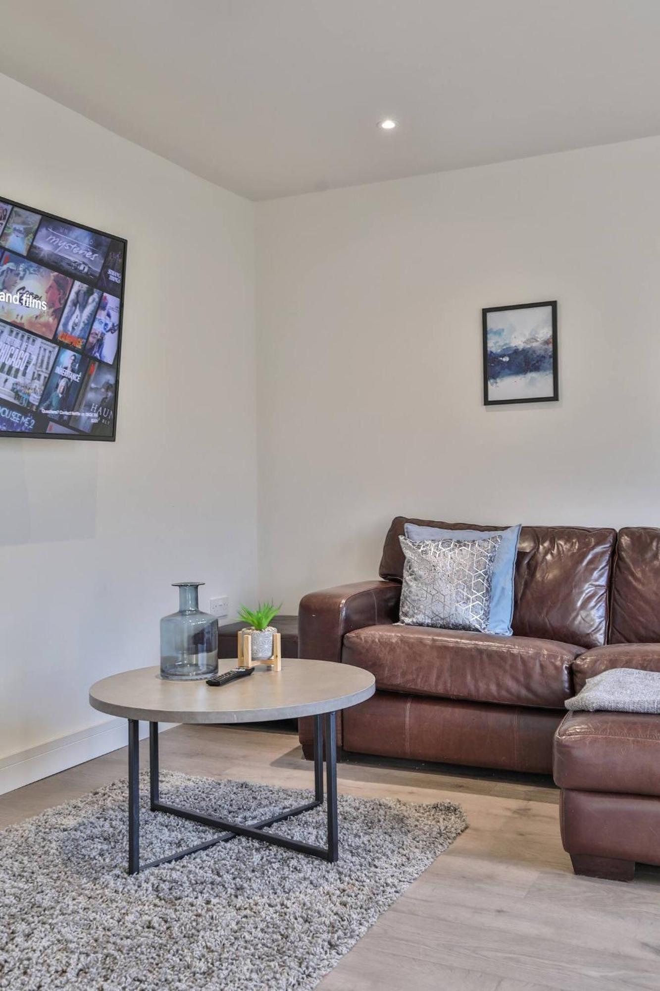 Modern, Cosy Whole House Wifi Close To Attractions Sheffield Exterior photo